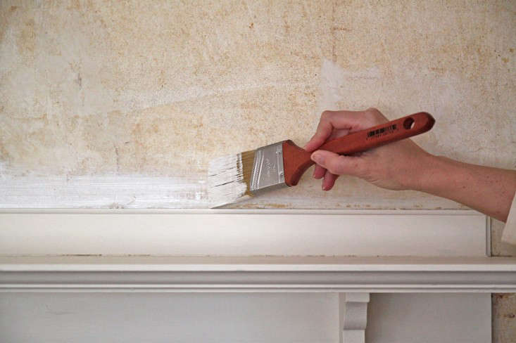 Photograph from DIY Project: Limewashed Walls for Modern Times.